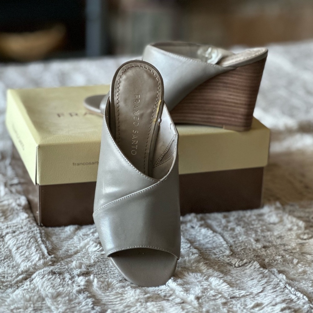 Franco Sarto Women's Gray Wedge Sandals - never worn